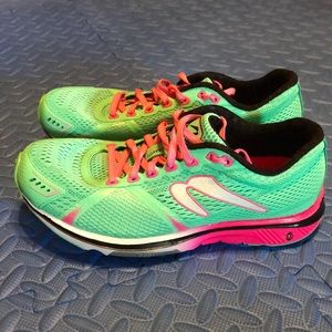 Newton Running Shoes Women’s Gravity VII Size 9